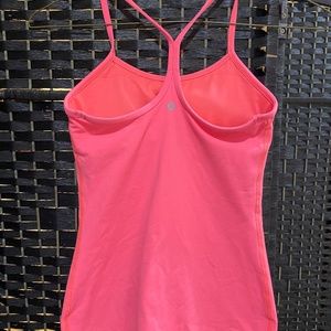 Lululemon Pink Tank Top w/ built in bra Sz 4